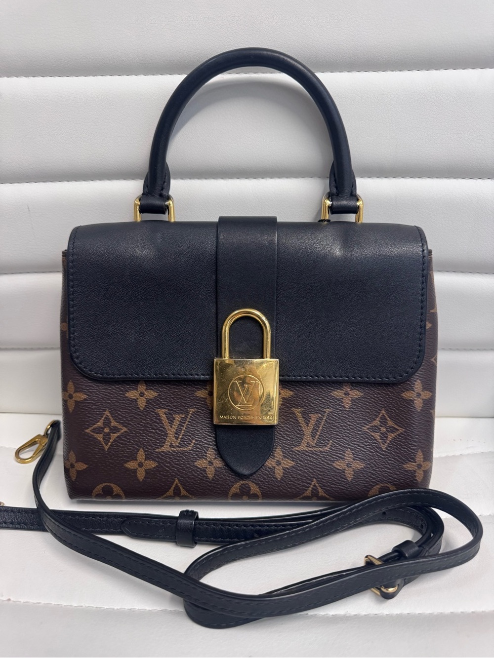 Louis Vuitton Locky BB monogram and black handbag with strap